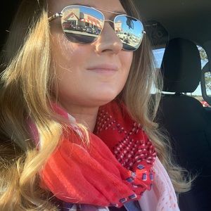 Meet your Posher, Tiff